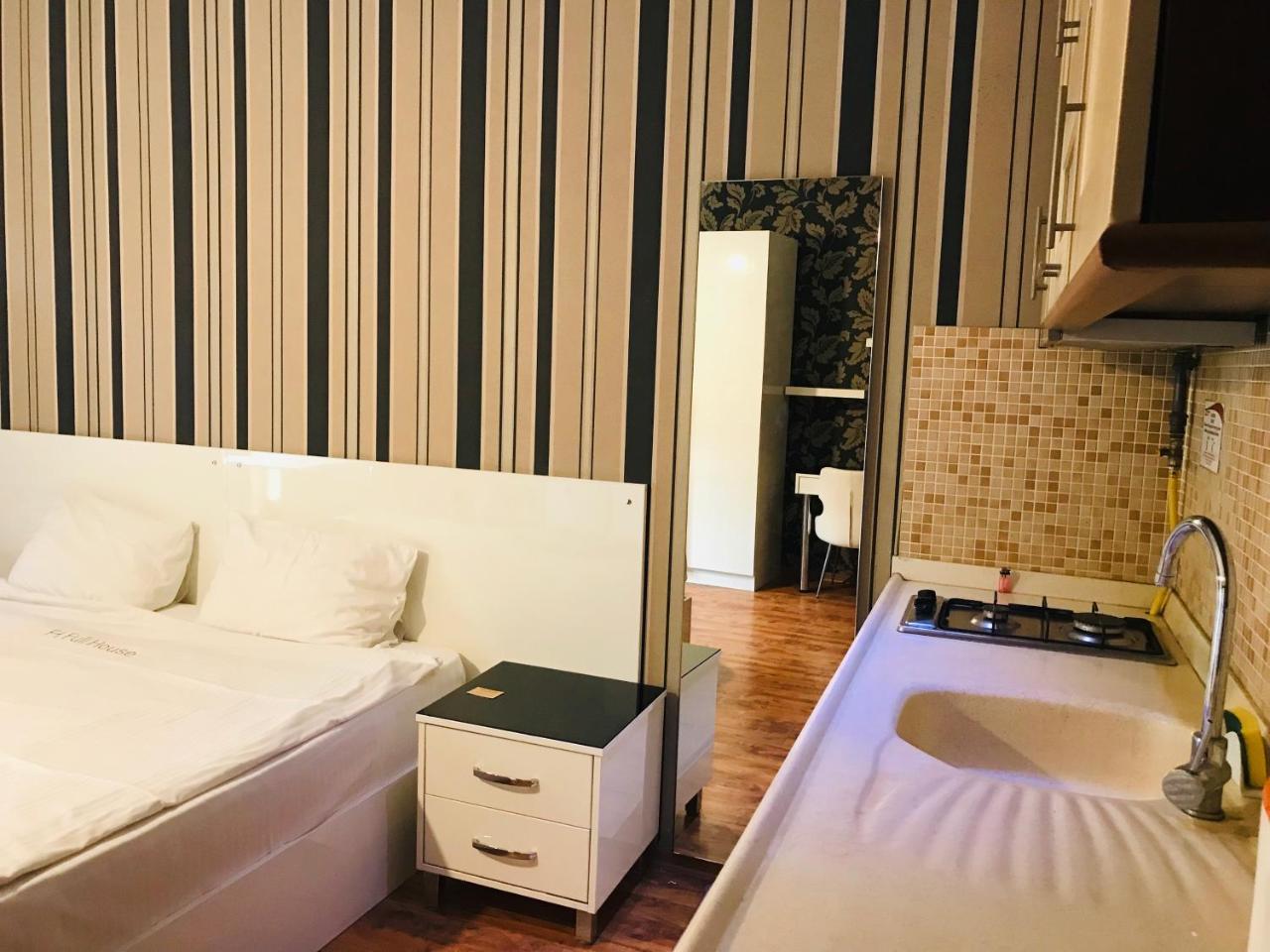 Full House Boutique Hotel อิสตันบูล ภายนอก รูปภาพ