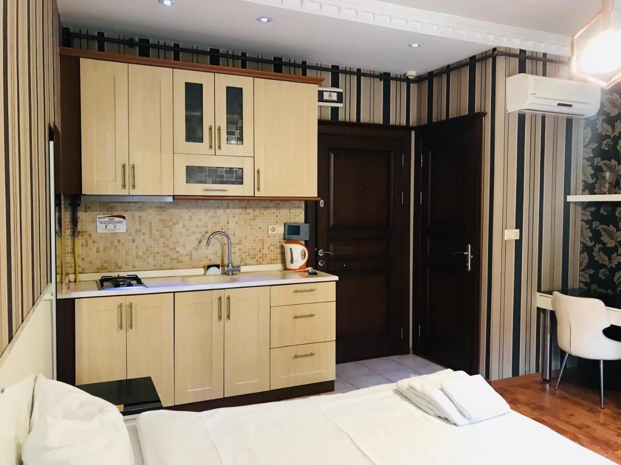 Full House Boutique Hotel อิสตันบูล ภายนอก รูปภาพ
