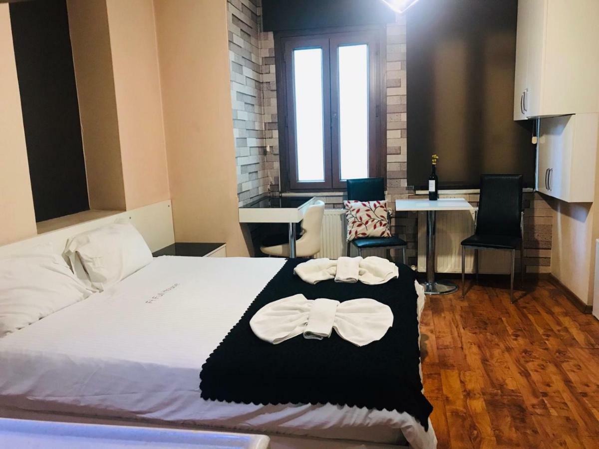 Full House Boutique Hotel อิสตันบูล ภายนอก รูปภาพ